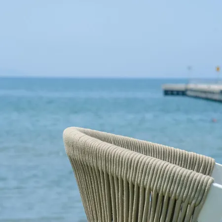 Aragonese Hotel *